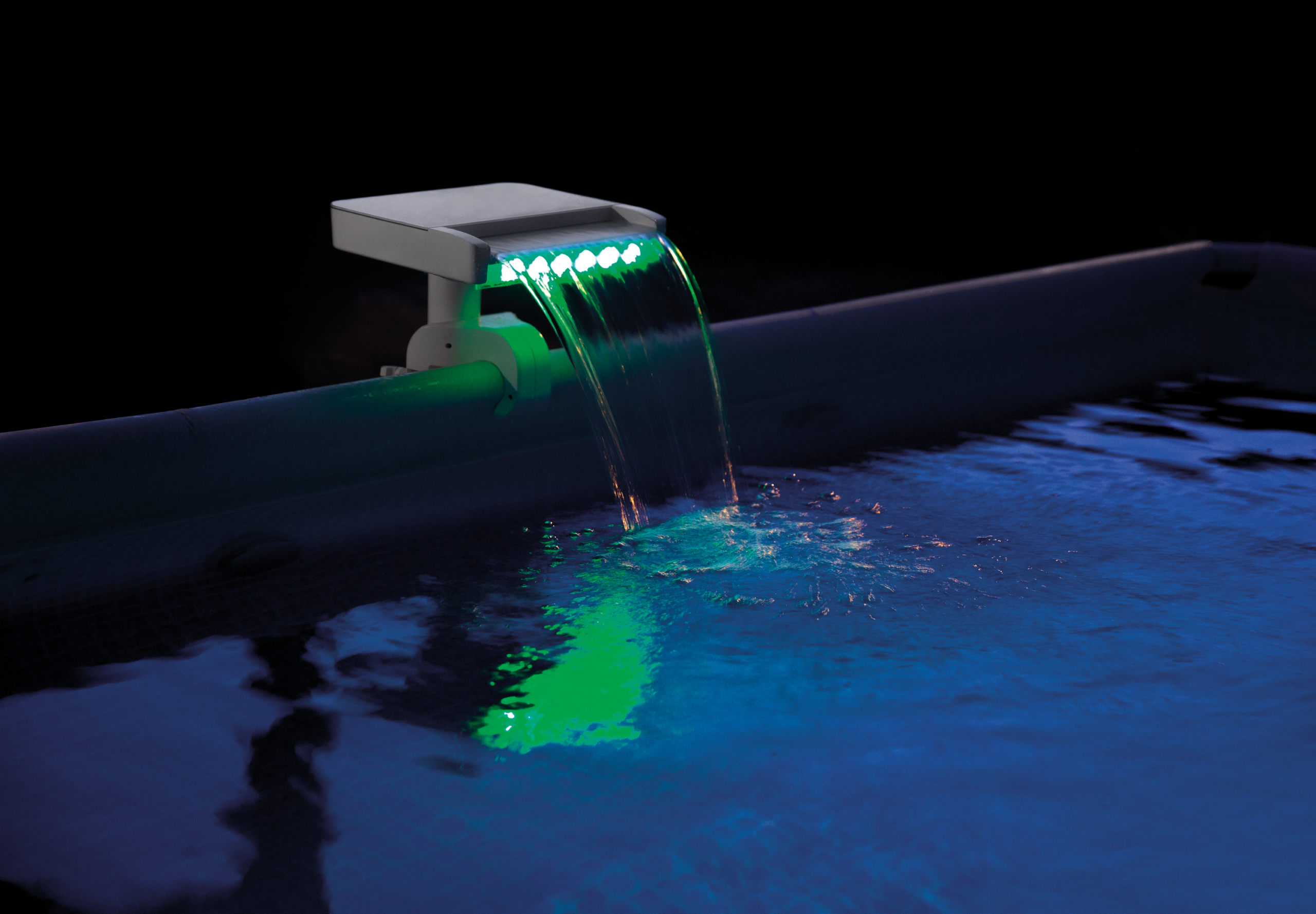MULTI-COLOR LED WATERFALL CASADE 3 MULTI-COLOR LED WATERFALL CASADE